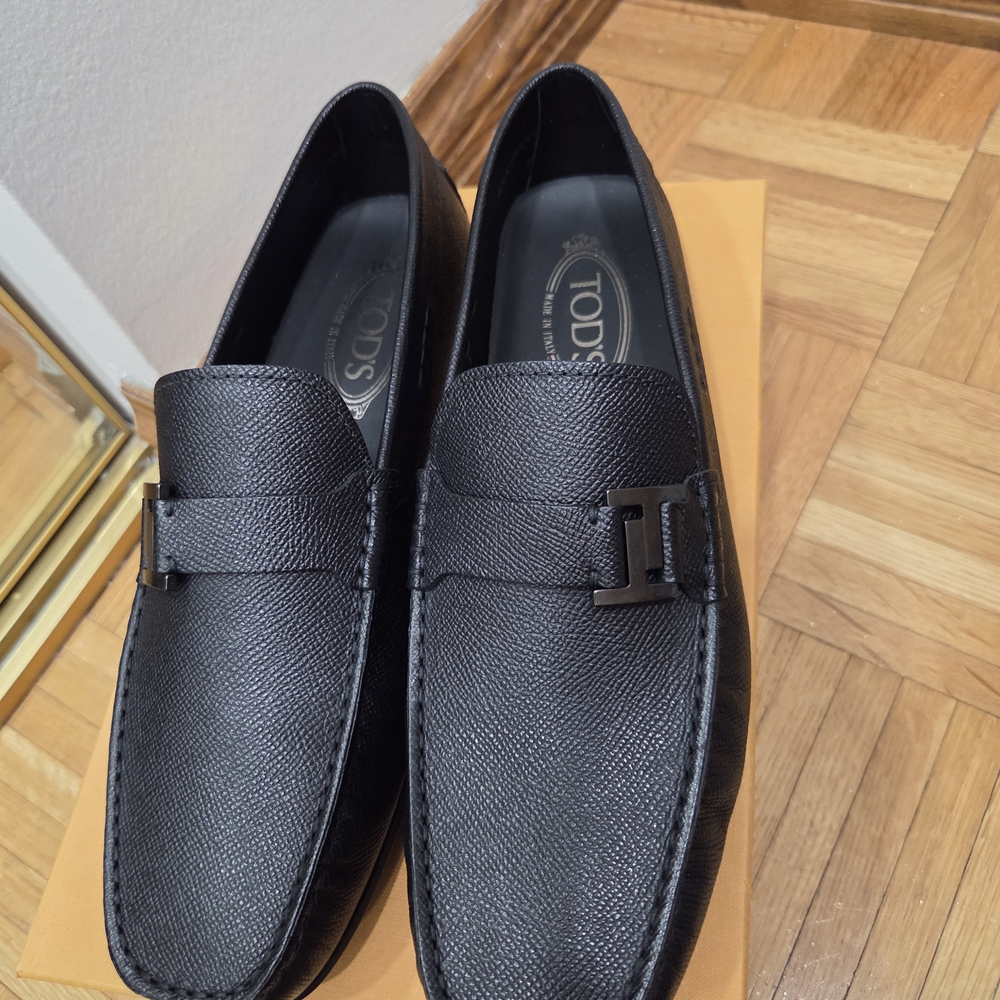 TOD'S Black Leather Men's Loafers Size 9